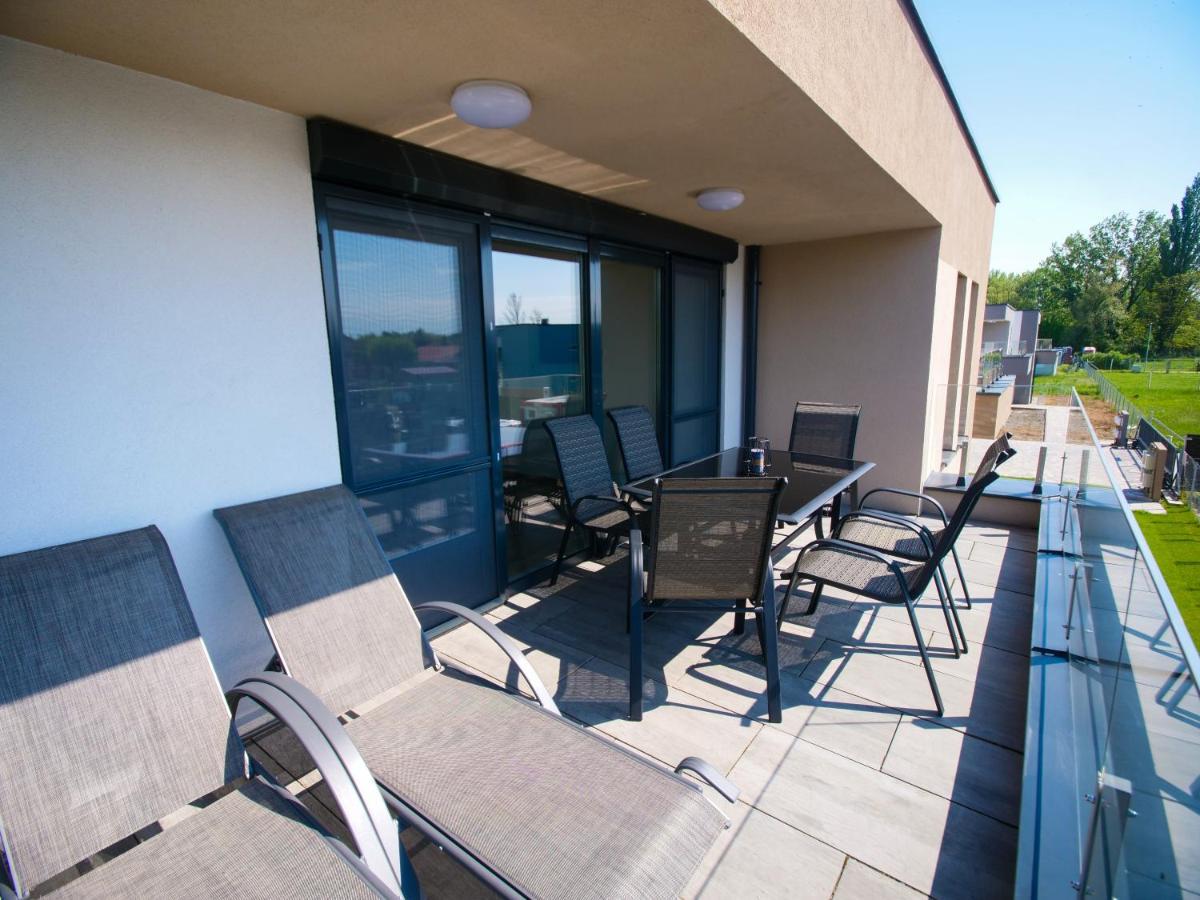 Appartement Zea Apartmanhaz à Balatonfenyves Extérieur photo