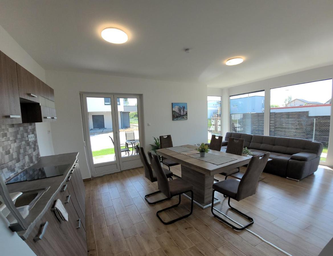 Appartement Zea Apartmanhaz à Balatonfenyves Extérieur photo