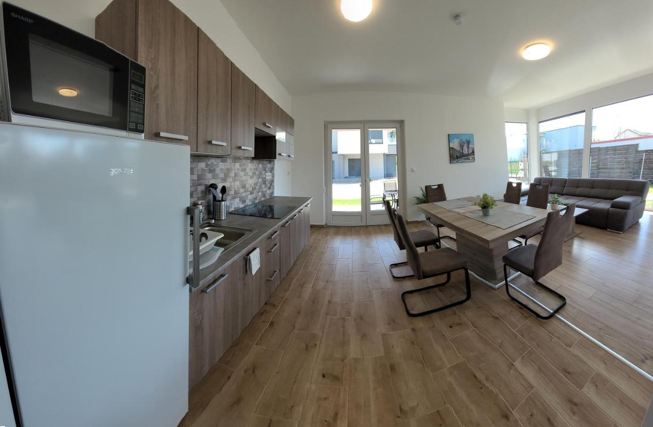 Appartement Zea Apartmanhaz à Balatonfenyves Extérieur photo