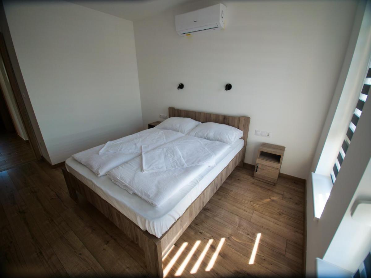 Appartement Zea Apartmanhaz à Balatonfenyves Extérieur photo