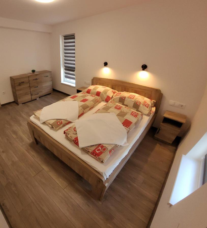 Appartement Zea Apartmanhaz à Balatonfenyves Extérieur photo