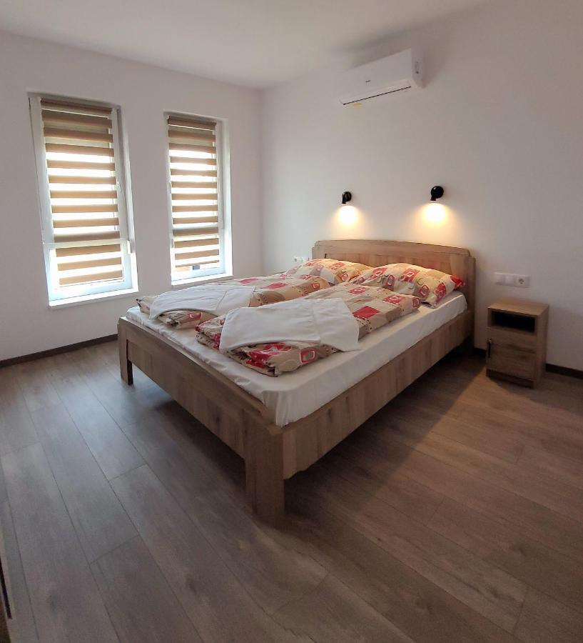 Appartement Zea Apartmanhaz à Balatonfenyves Extérieur photo