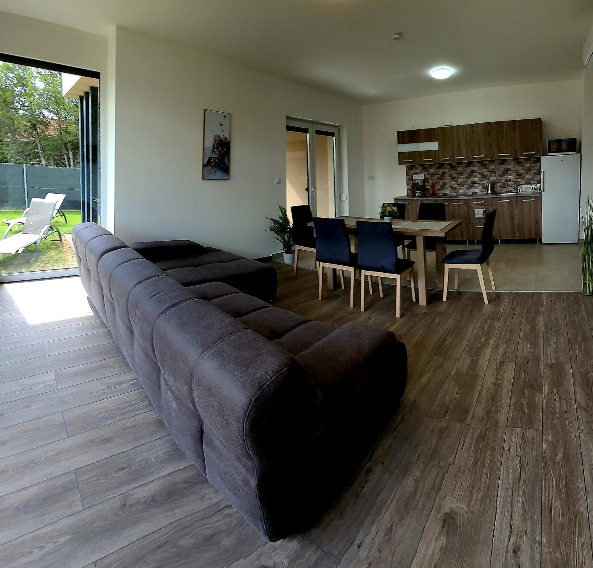 Appartement Zea Apartmanhaz à Balatonfenyves Extérieur photo